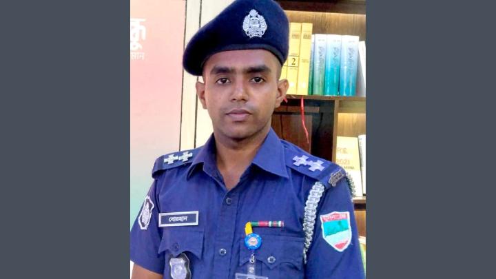 সড়ক দুর্ঘটনায় মহম্মদপুর থানার এস আই নিহত
